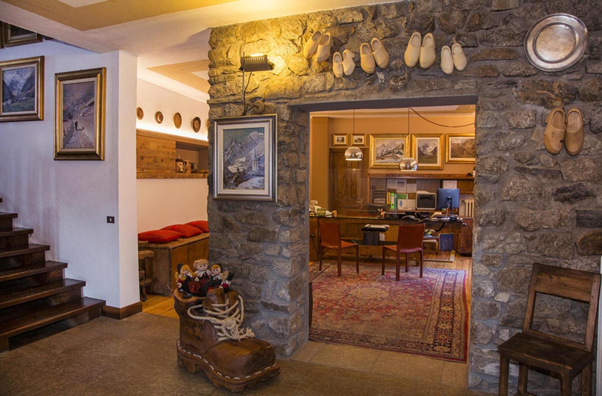 Hotel Pilier D'Angle & Wellness Courmayeur Exterior photo
