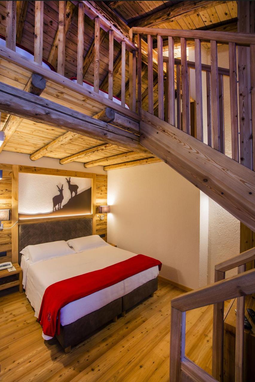 Hotel Pilier D'Angle & Wellness Courmayeur Exterior photo